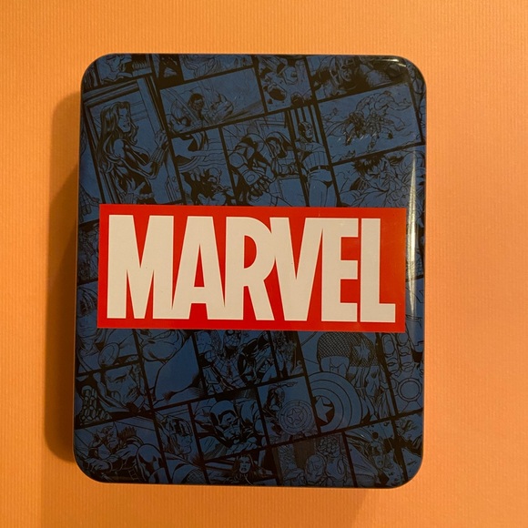 Marvel Buckle Down Wallet - Picture 2 of 5
